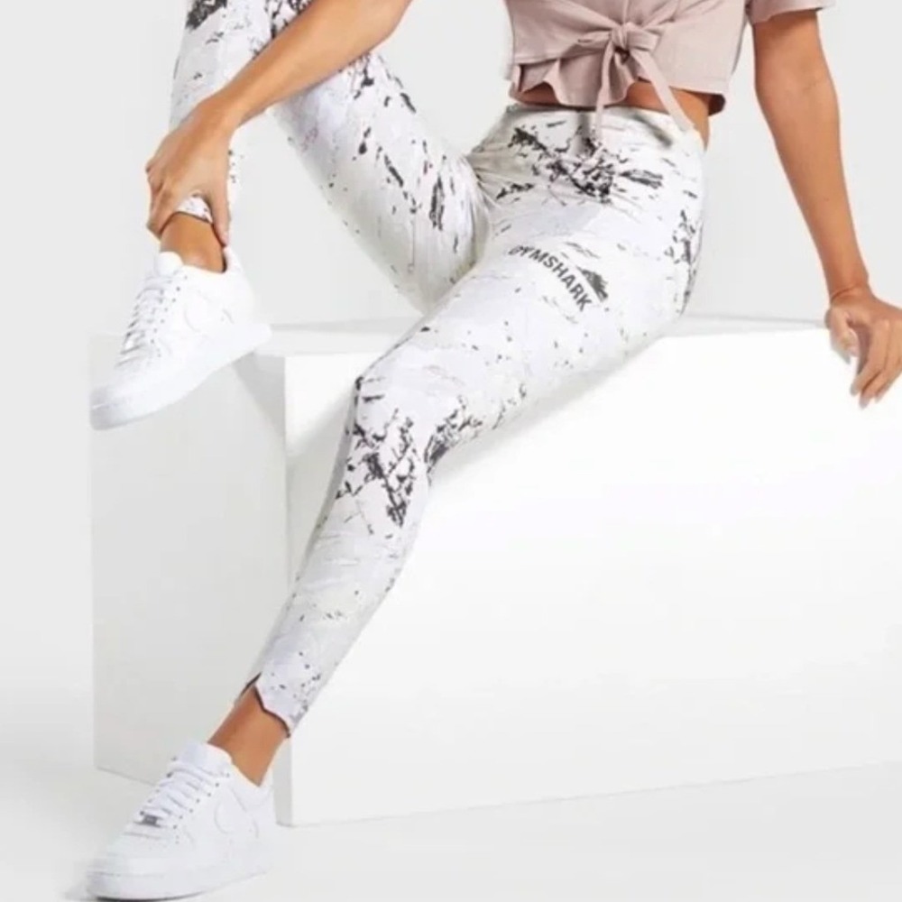 Gymshark Ori Marbled Print Athletic Leggings Women Size M - Picture 11 of 11
